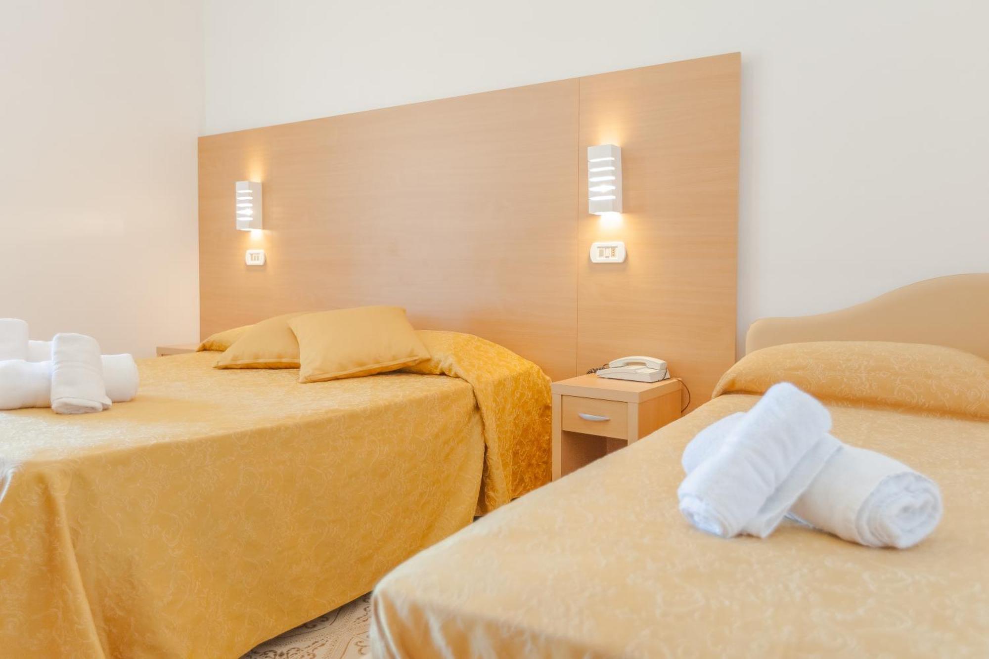 Hotel Patrizia リッチョーネ エクステリア 写真