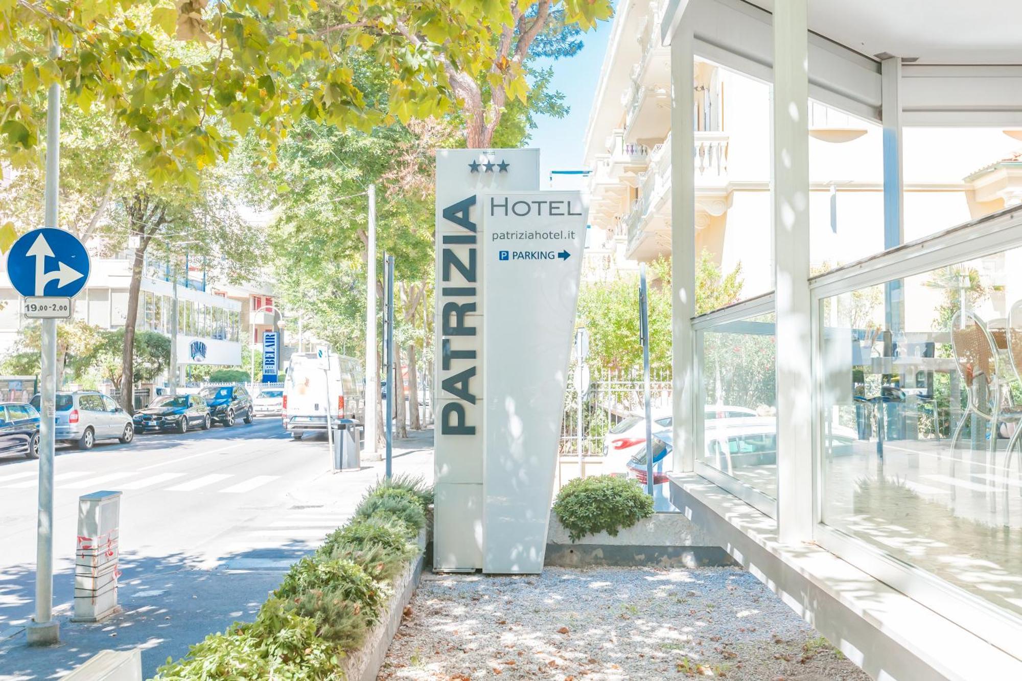 Hotel Patrizia リッチョーネ エクステリア 写真